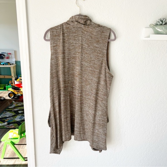 LOGO Lori Goldstein Vest Women's XL Green Draped Sweater Cardigan Pockets - Picture 2 of 7